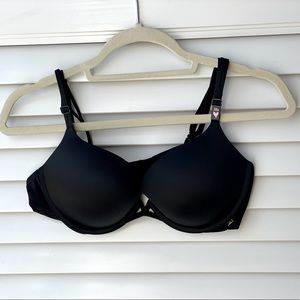 NWT Victoria’s Secret 38B Black Very Sexy Bra